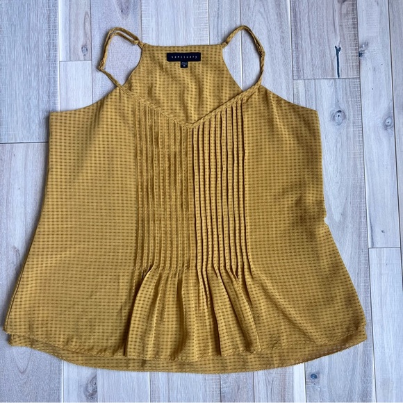 SANCTUARY mustard yellow pleated front, light ruffle trim sleeveless V neck top - Picture 2 of 10